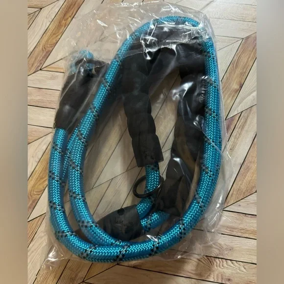 Blue Dog Harness and Leash Set - Picture 7 of 9